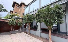 Sixty Two On Grey Serviced Apartments